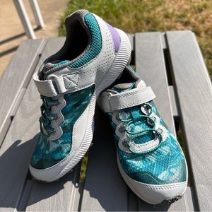 Merrell Nova 2 Kids Size 2 M NWOT